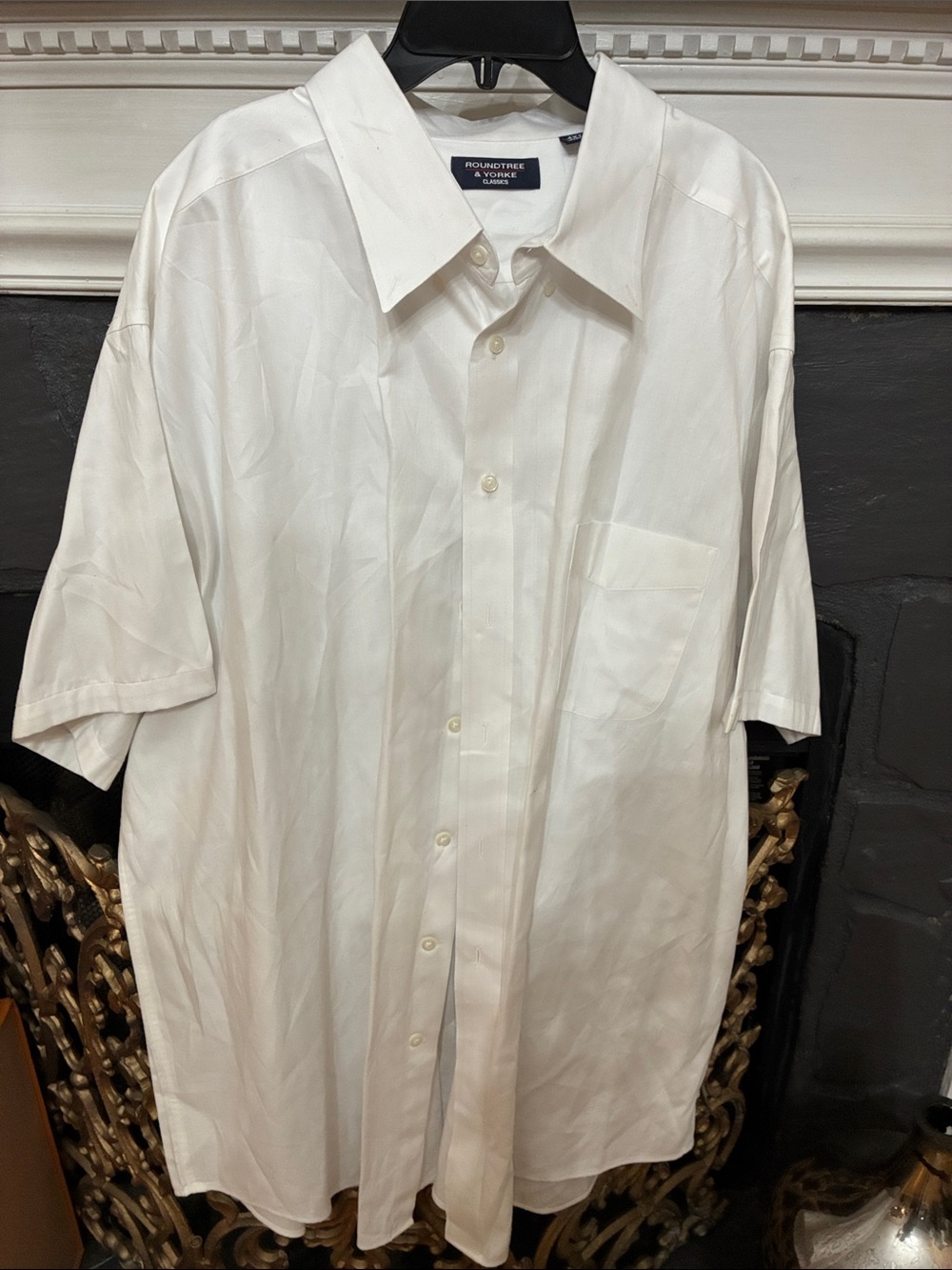 Roundtree & Yorke White Short-Sleeve Button-Front Casual Shirt